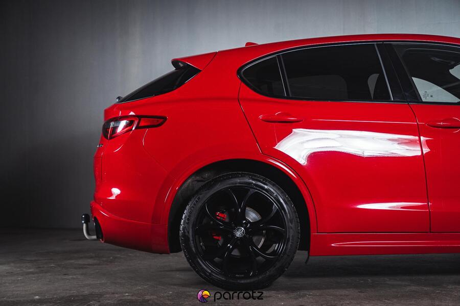 Alfa Romeo Stelvio vaihtoauto