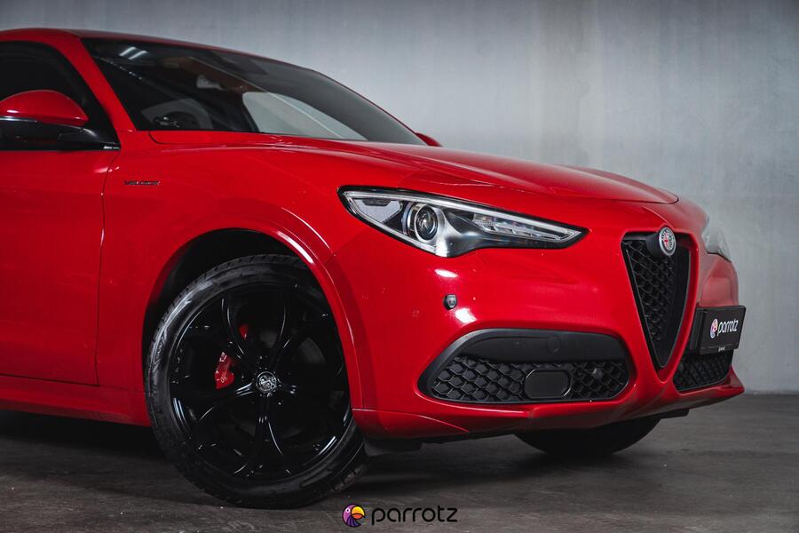 Alfa Romeo Stelvio vaihtoauto