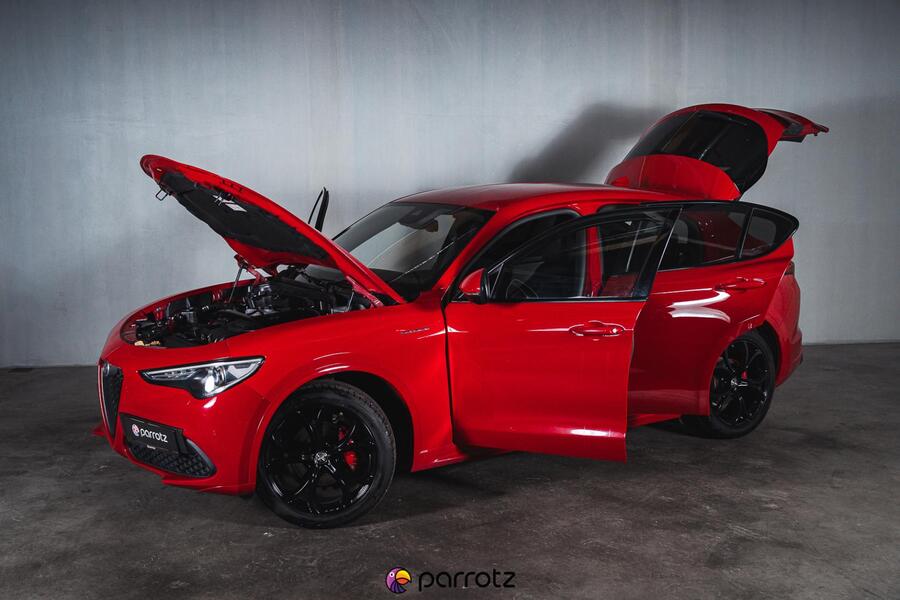 Alfa Romeo Stelvio vaihtoauto