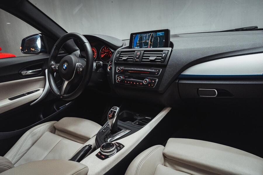 BMW M235i vaihtoauto