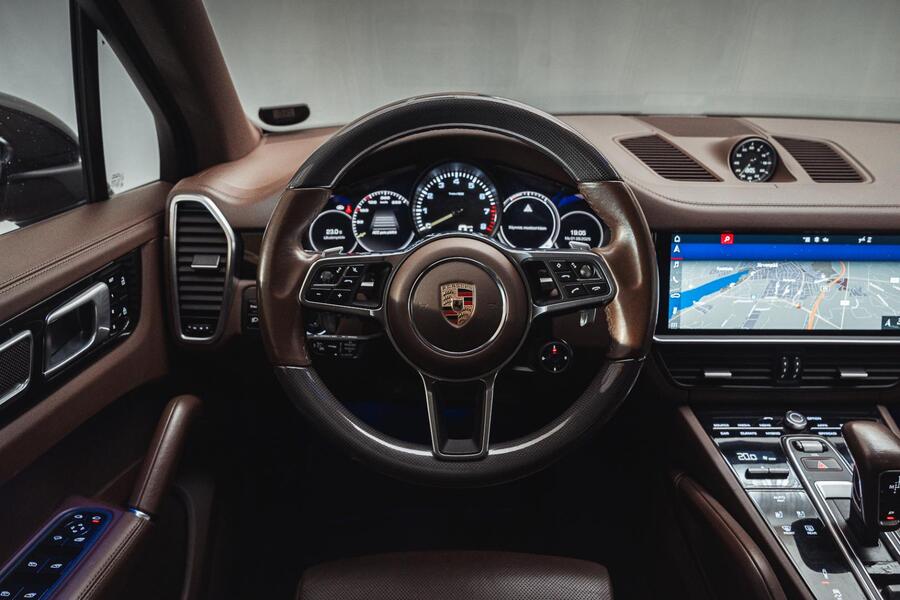 Porsche Cayenne vaihtoauto