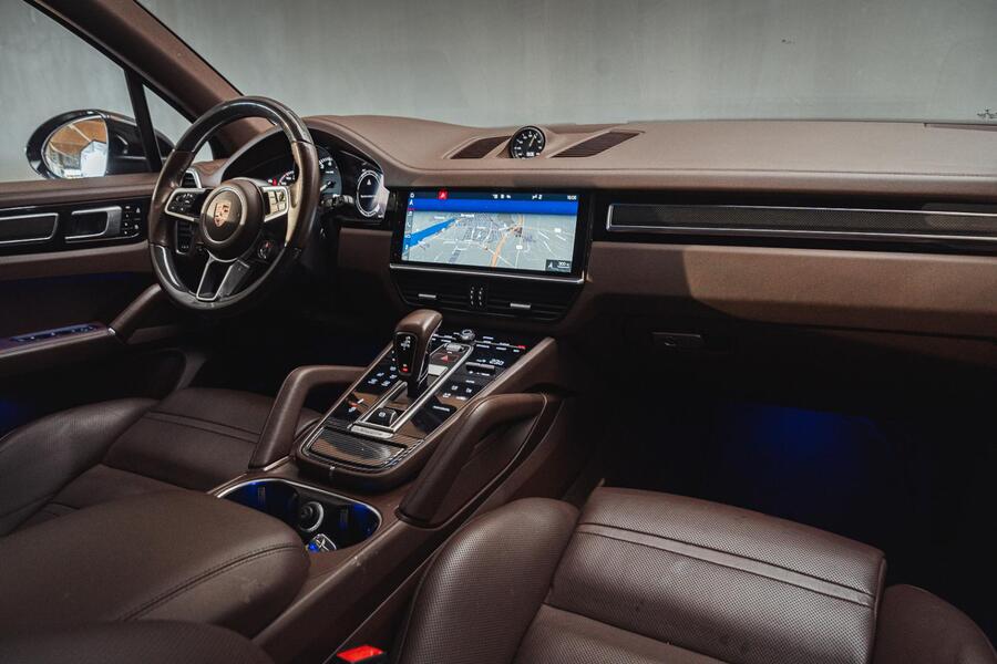 Porsche Cayenne vaihtoauto