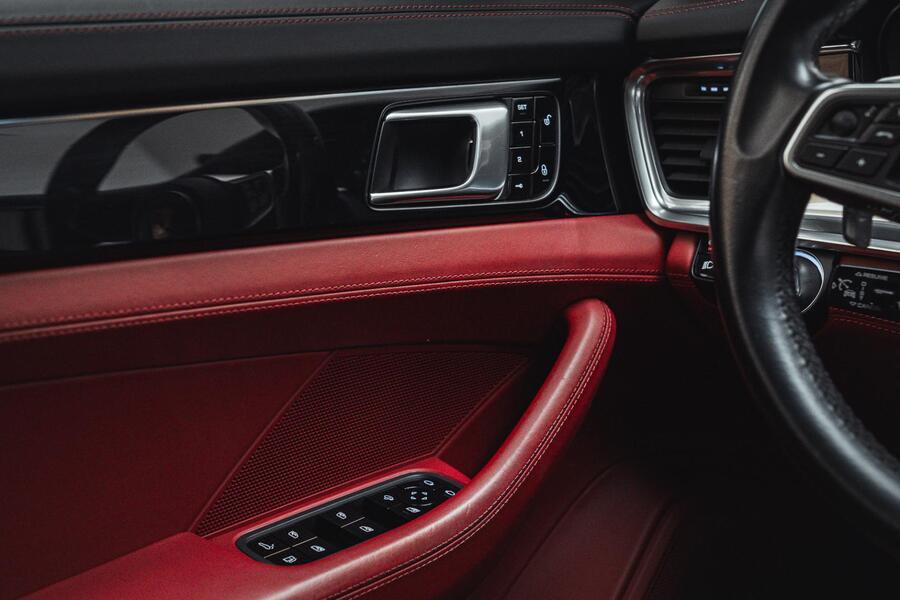 Porsche Panamera vaihtoauto