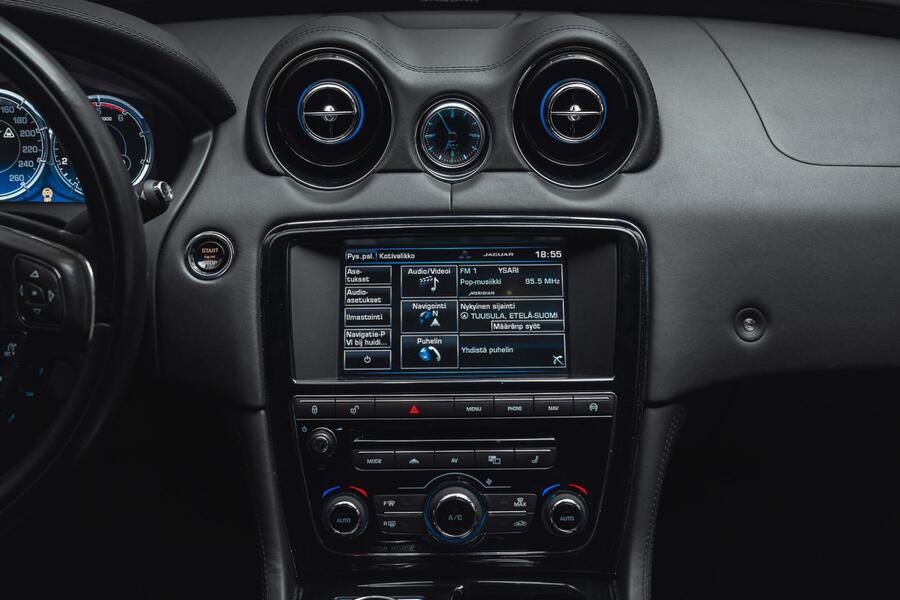 Jaguar XJ vaihtoauto