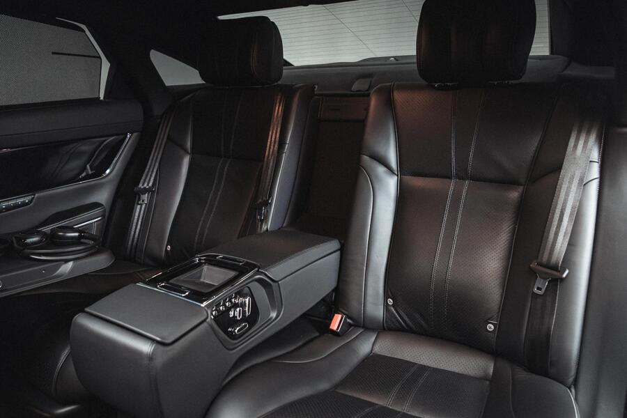 Jaguar XJ vaihtoauto