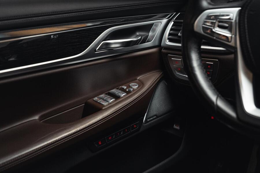 BMW 740 vaihtoauto