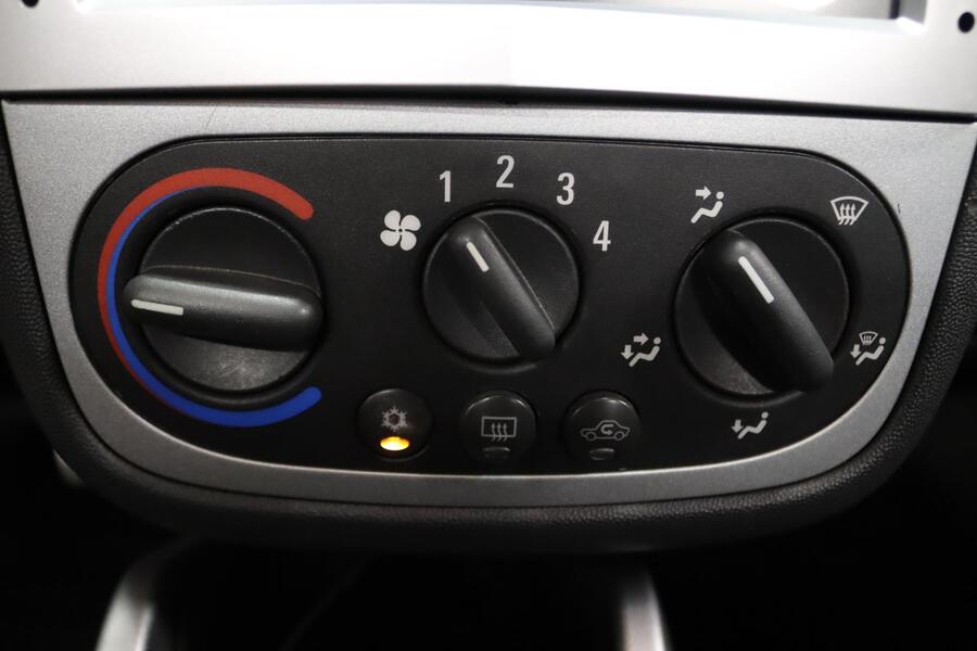 Opel Tigra vaihtoauto