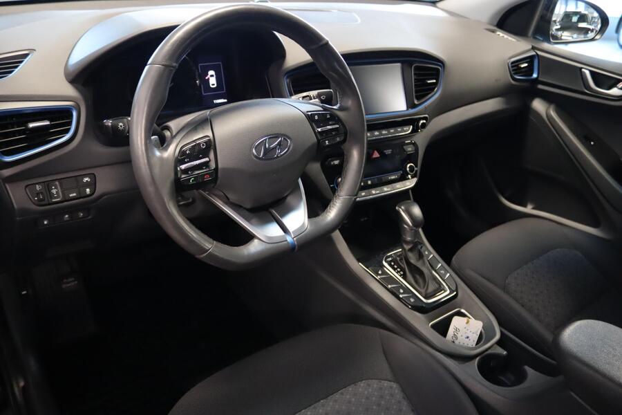Hyundai IONIQ plug-in vaihtoauto
