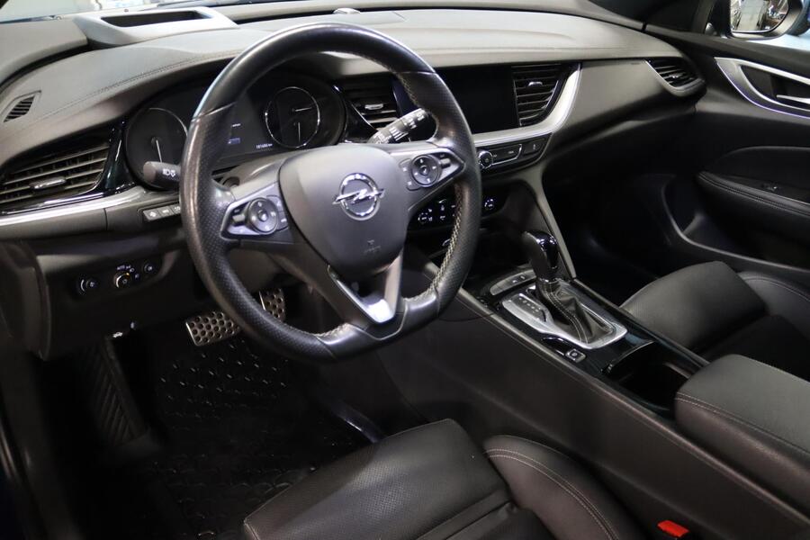 Opel Insignia vaihtoauto