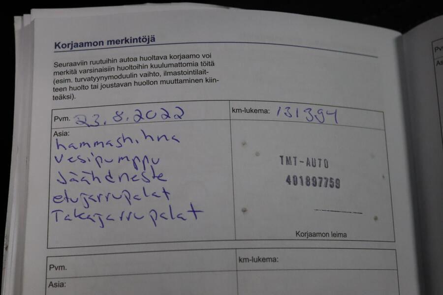 Volkswagen Touran vaihtoauto