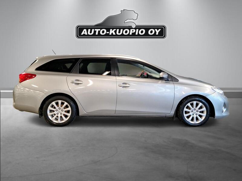 Toyota Auris vaihtoauto