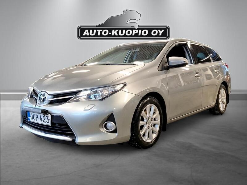 Toyota Auris vaihtoauto