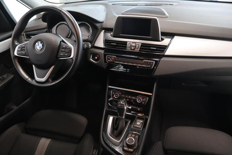 BMW 225 vaihtoauto