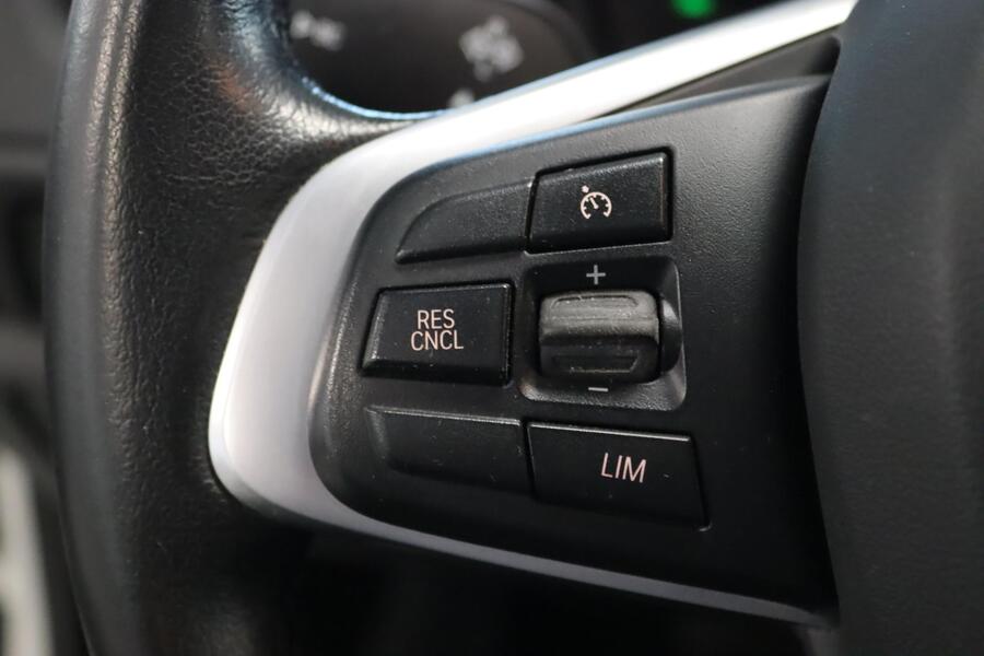 BMW 225 vaihtoauto
