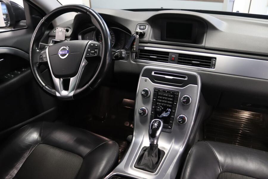 Volvo V70 vaihtoauto