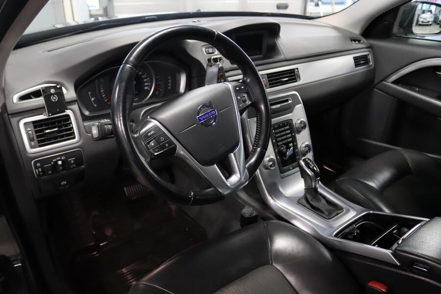 Volvo V70 vaihtoauto