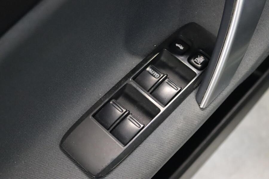 Nissan Primera vaihtoauto