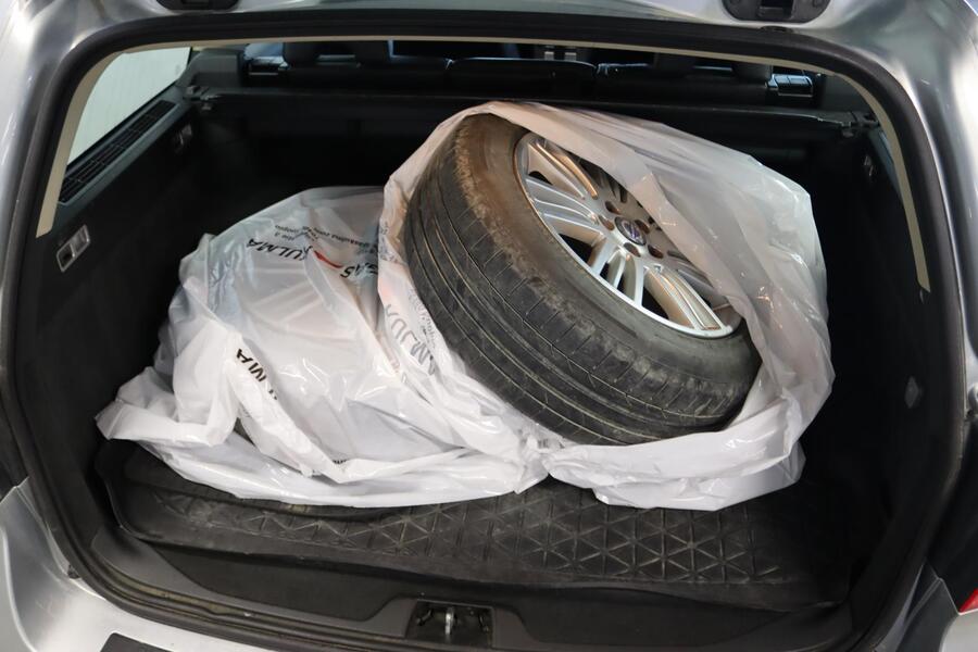 Volvo V70 vaihtoauto