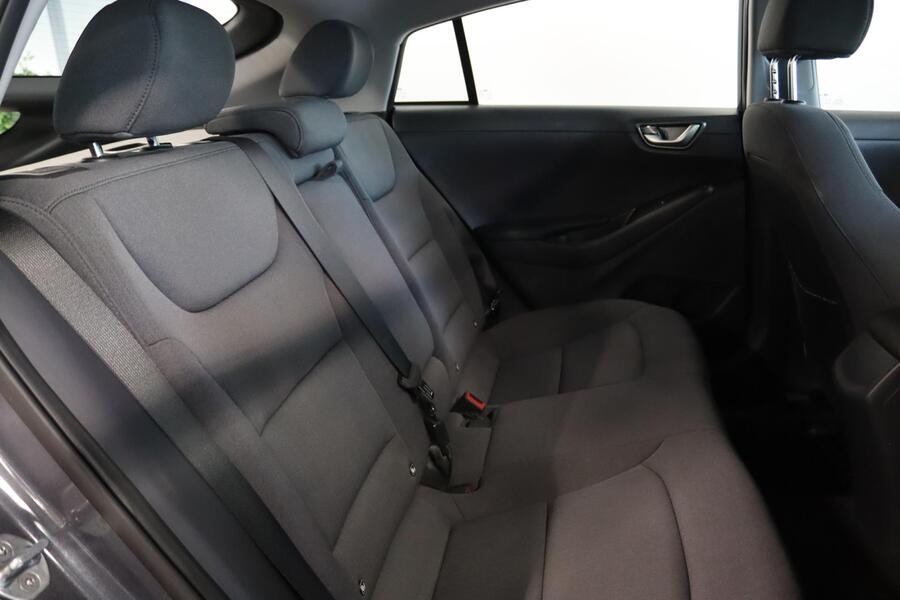 Hyundai IONIQ electric vaihtoauto