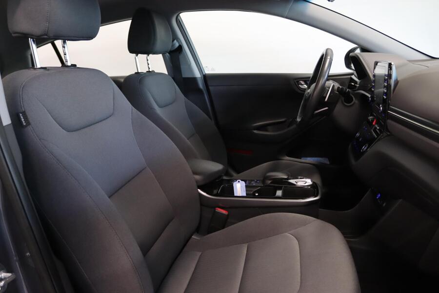 Hyundai IONIQ electric vaihtoauto