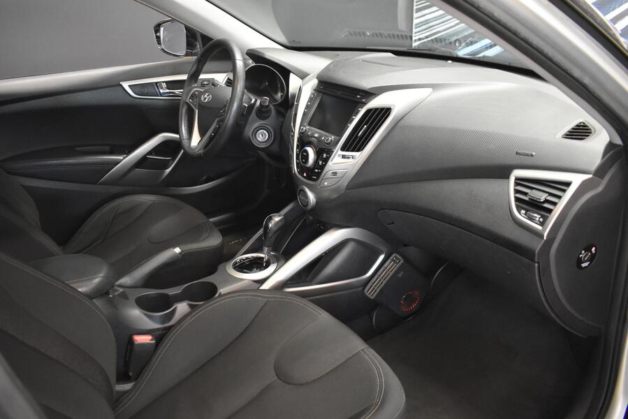 Hyundai Veloster vaihtoauto