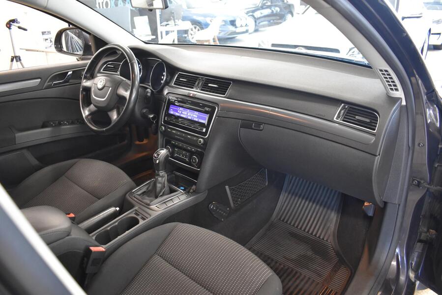 Skoda Superb vaihtoauto