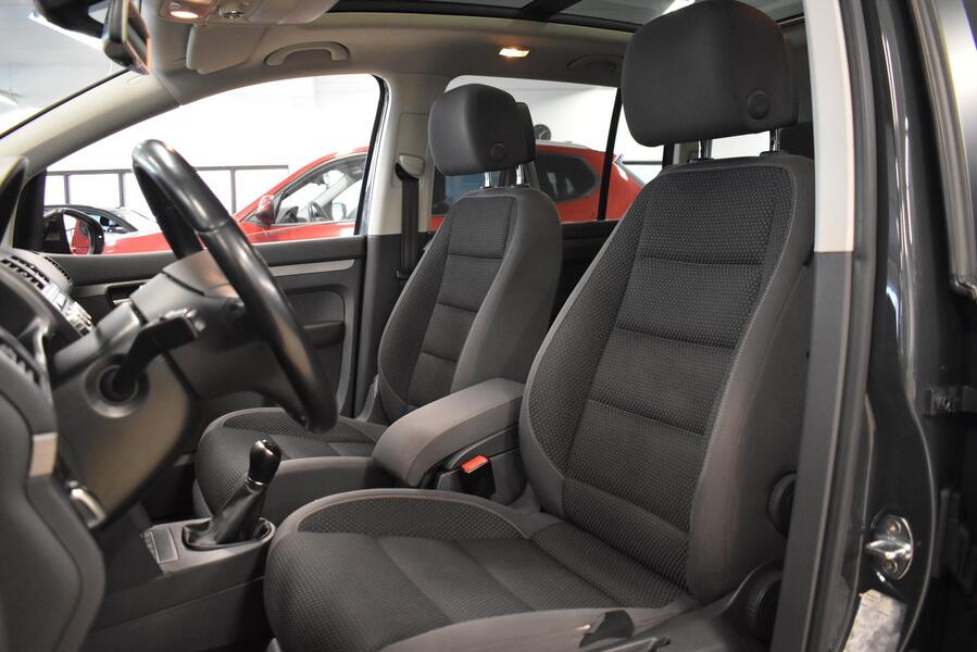 Volkswagen Touran vaihtoauto