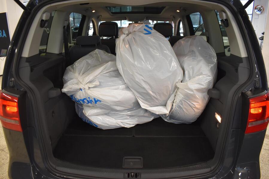 Volkswagen Touran vaihtoauto