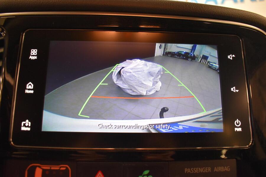 Mitsubishi Outlander PHEV vaihtoauto