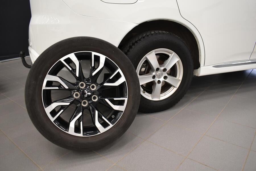 Mitsubishi Outlander PHEV vaihtoauto