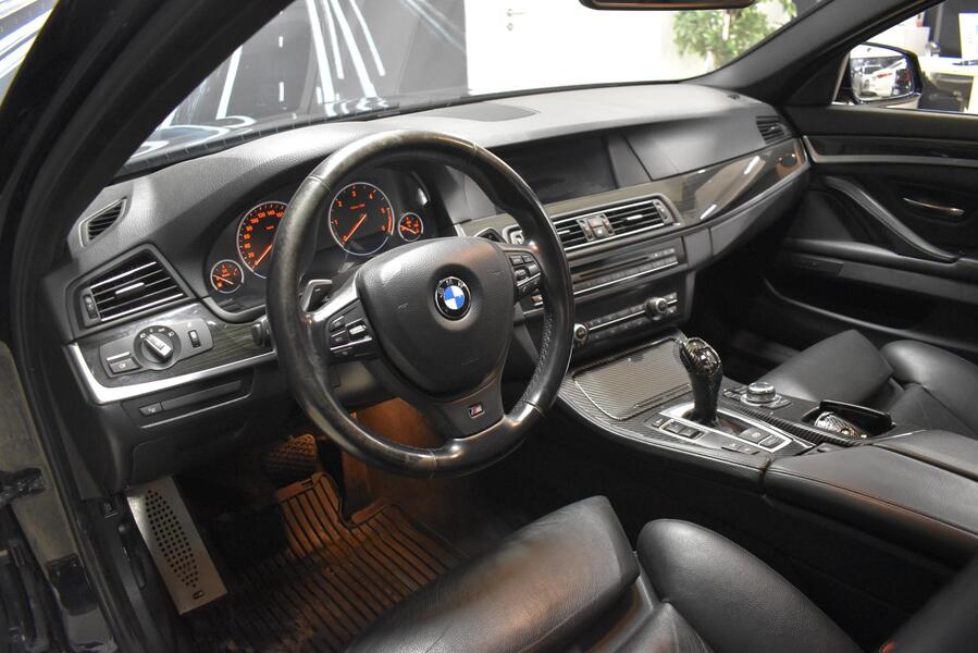 BMW M550d vaihtoauto