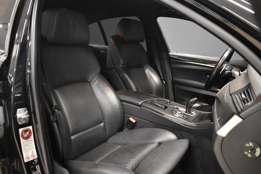 BMW M550d vaihtoauto