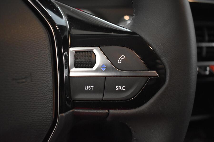 Peugeot e-2008 vaihtoauto