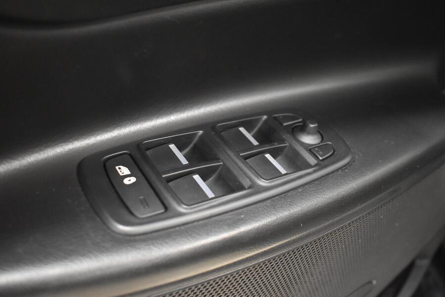 Jaguar XE vaihtoauto