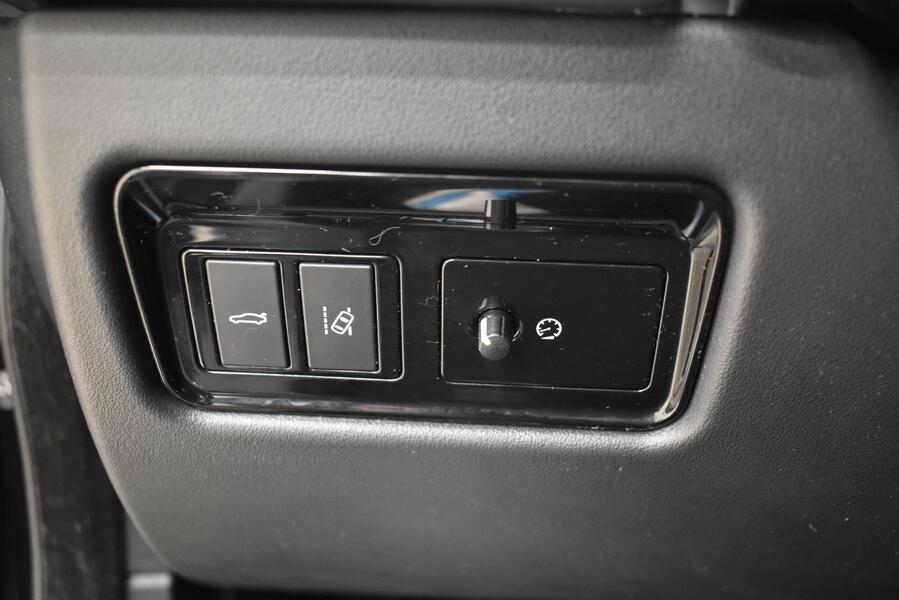 Jaguar XE vaihtoauto