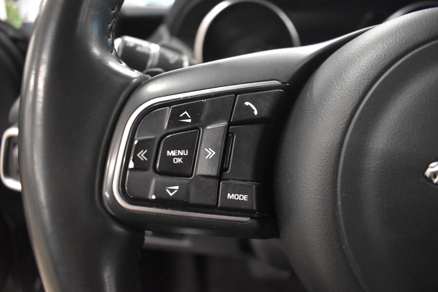 Jaguar XE vaihtoauto