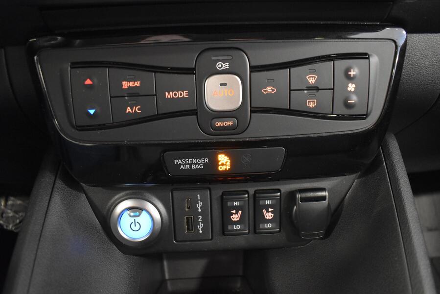 Nissan Leaf vaihtoauto