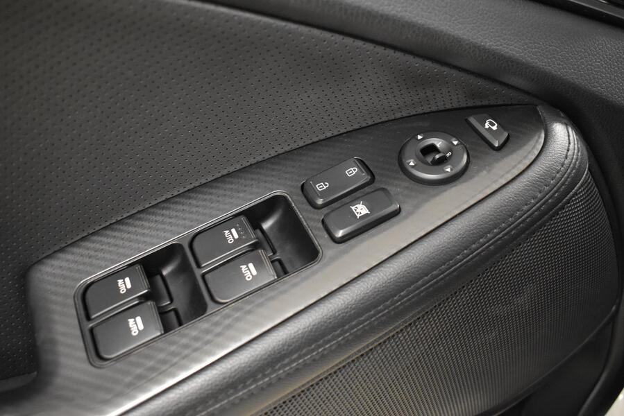 Kia Optima vaihtoauto