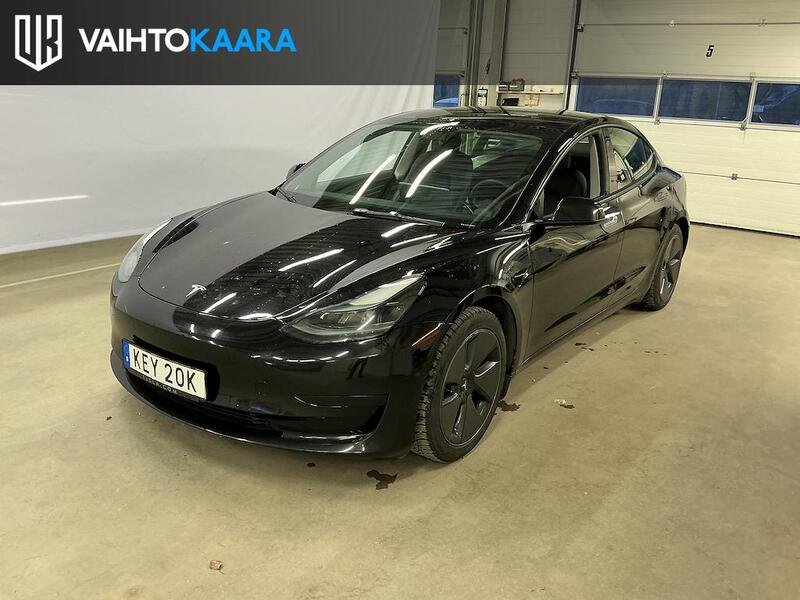 Tesla Model 3 vaihtoauto