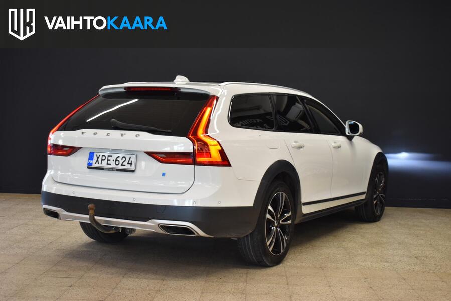 Volvo V90 Cross Country vaihtoauto