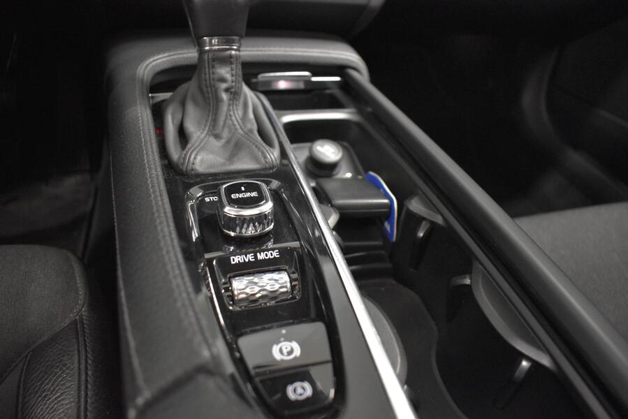 Volvo V90 Cross Country vaihtoauto