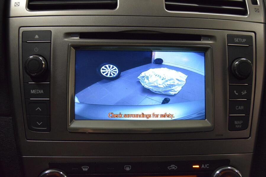 Toyota Avensis vaihtoauto