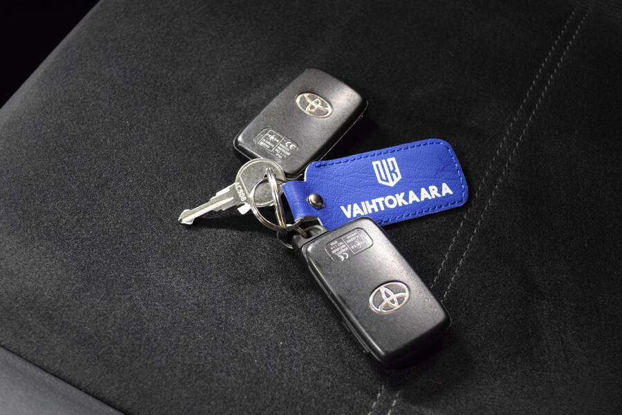 Toyota Avensis vaihtoauto