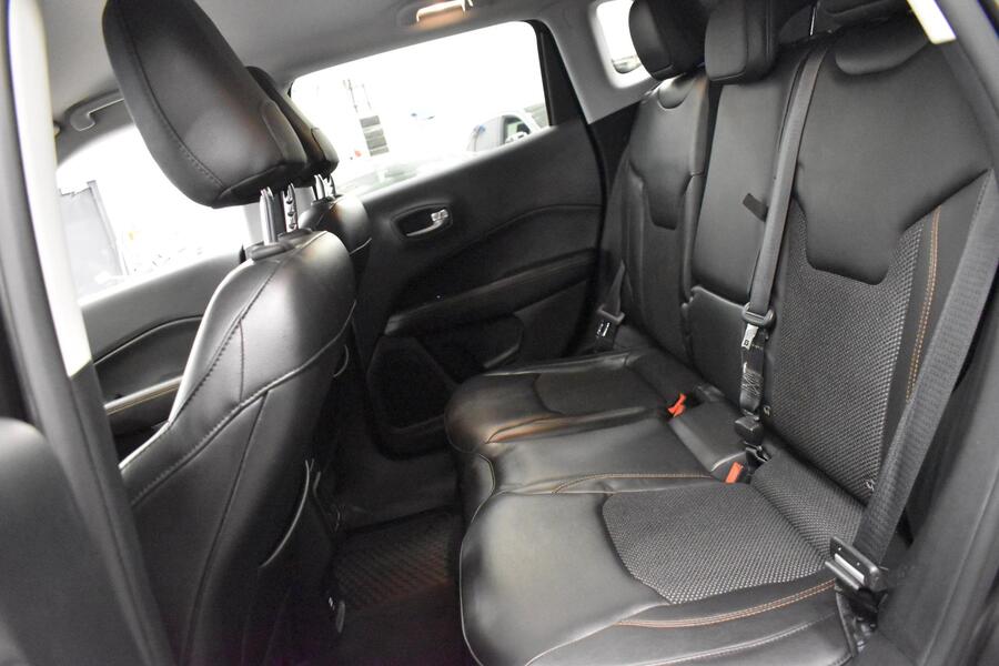 Jeep Compass vaihtoauto