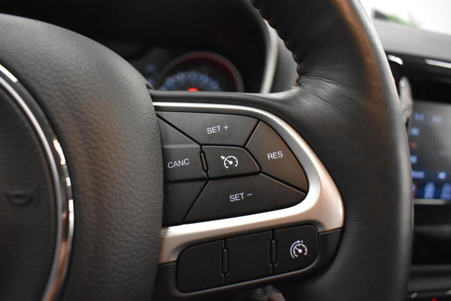 Jeep Compass vaihtoauto