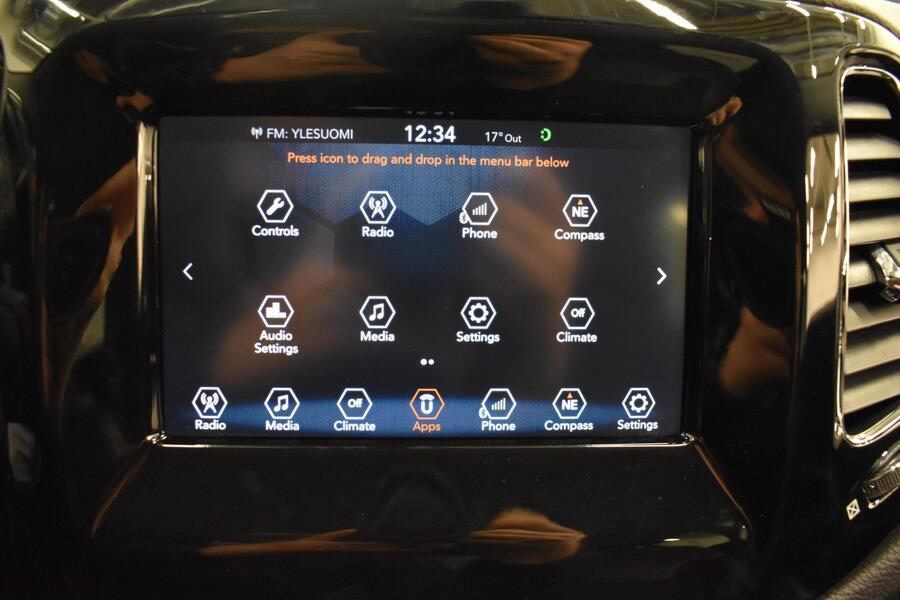 Jeep Compass vaihtoauto