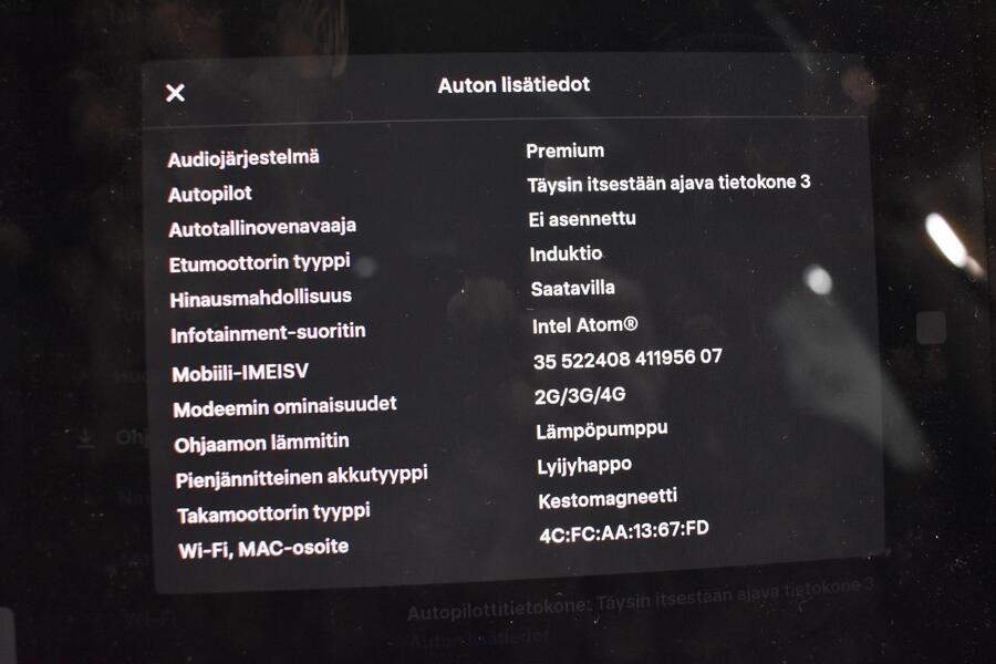 Tesla Model 3 vaihtoauto