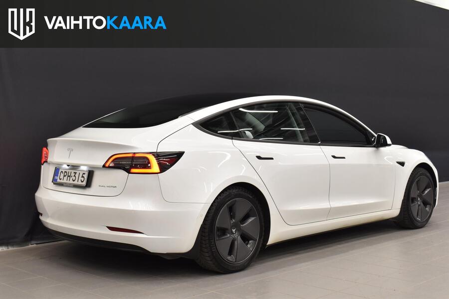 Tesla Model 3 vaihtoauto