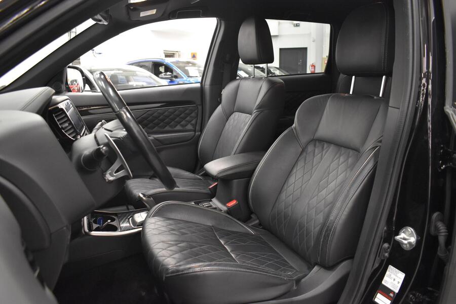 Mitsubishi Outlander PHEV vaihtoauto