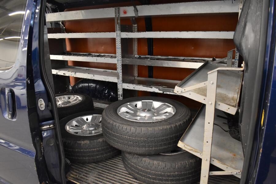 Toyota Hiace vaihtoauto